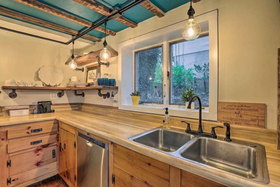Cottage (2 Bedrooms) | Interior
