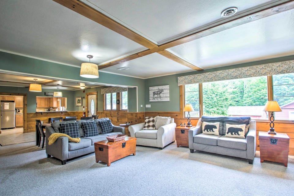 House (6 Bedrooms) | Interior