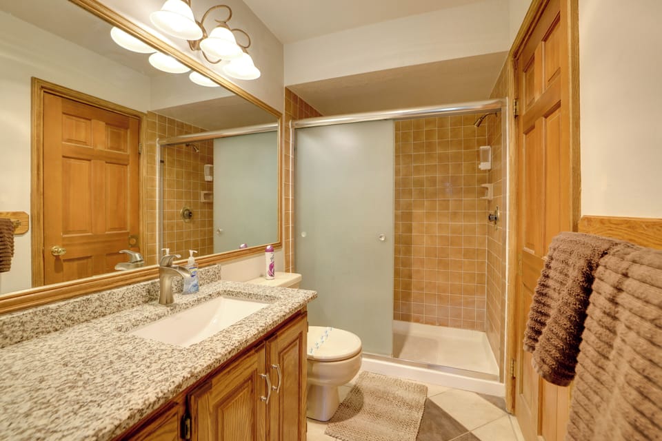 Ski-in/ski-out Brian Head Condo w/ Pool Access! Apartment in Brian Head