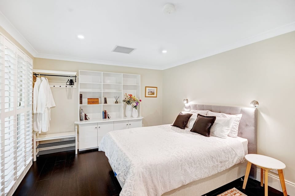 The Finch Room | WiFi (free)