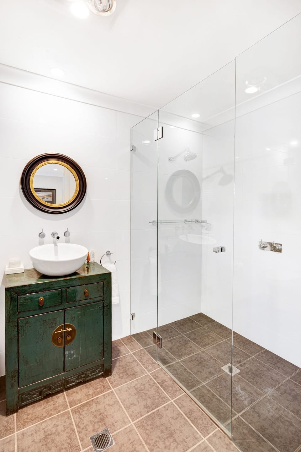 The Pardalote Room | Bathroom | Free toiletries, hair dryer, bathrobes