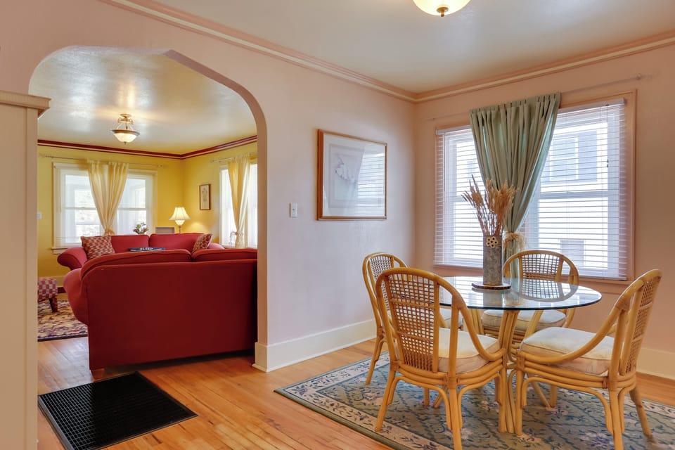 House (4 Bedrooms) | Interior