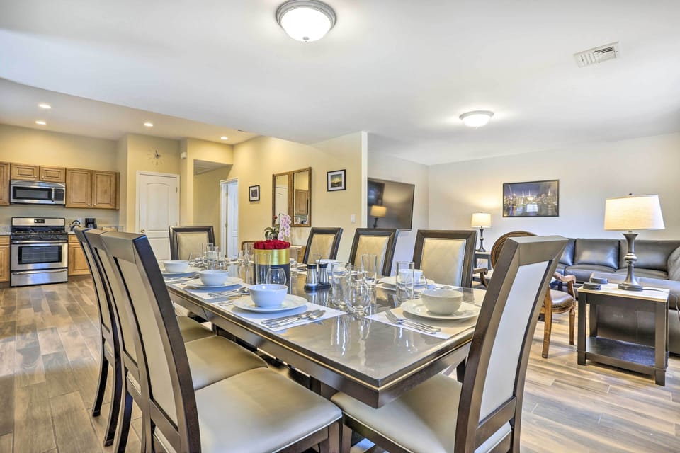 Apartment (3 Bedrooms) | Front of property