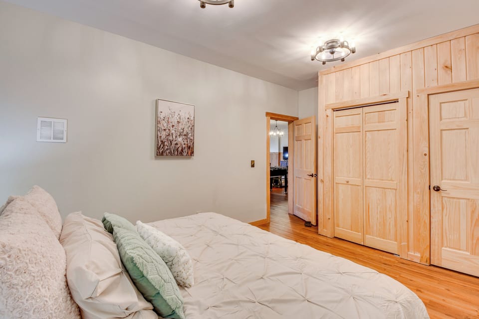 House (4 Bedrooms) | Interior