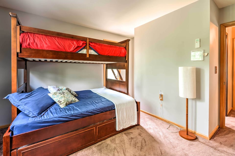 House (3 Bedrooms) | Interior