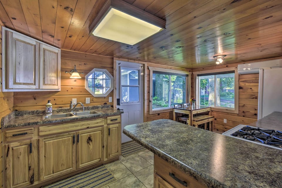 Cottage (3 Bedrooms) | Interior