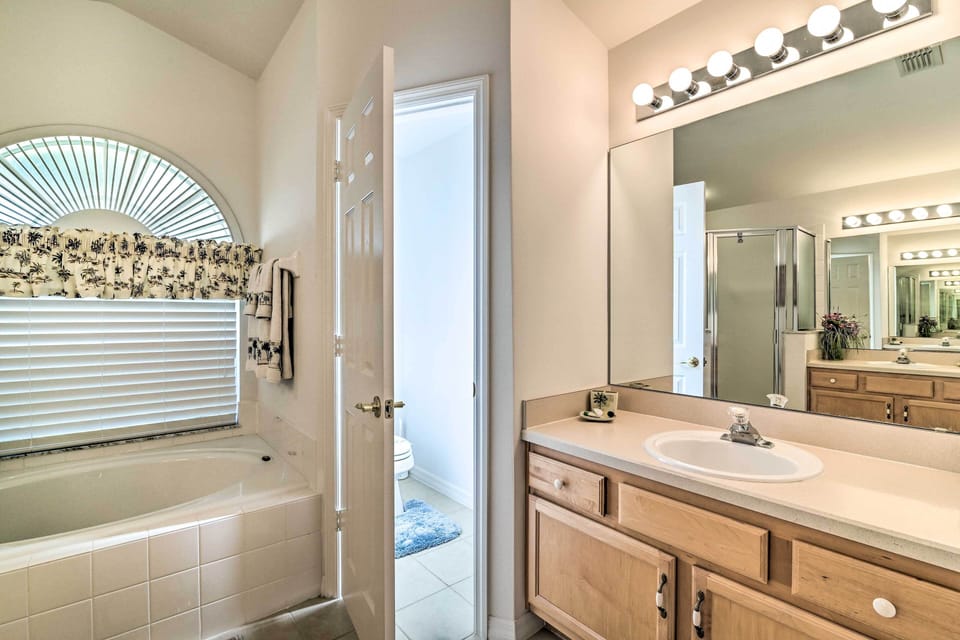 12 Miles to Disney: Clermont Villa w/ Heated Pool Villa in Four Corners