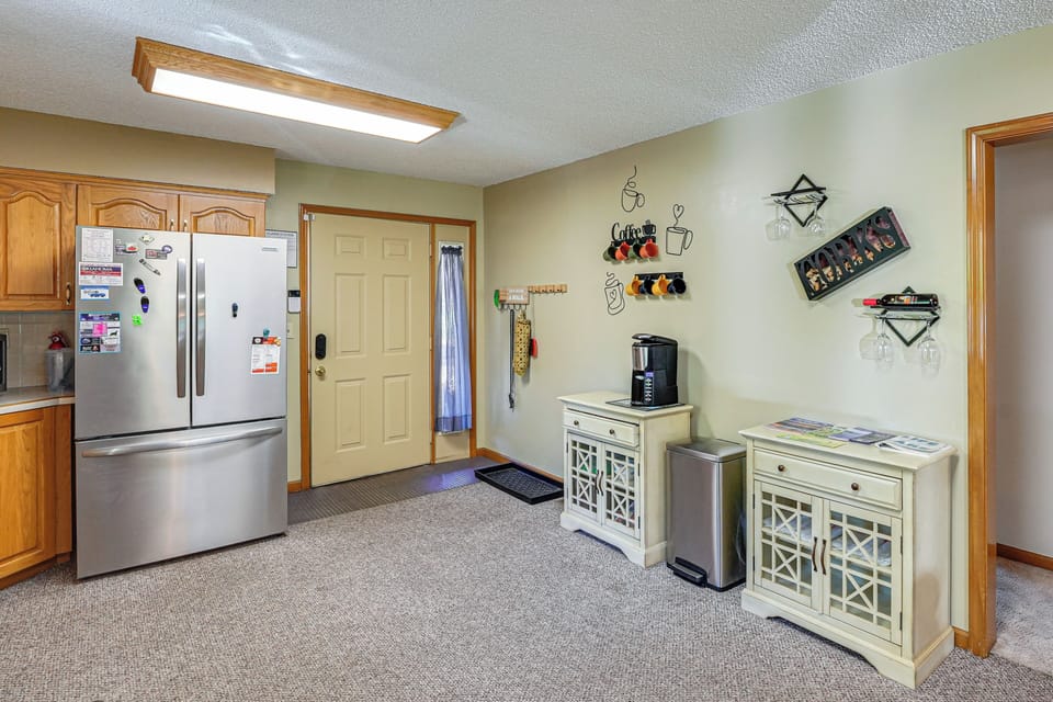 House (2 Bedrooms) | Interior