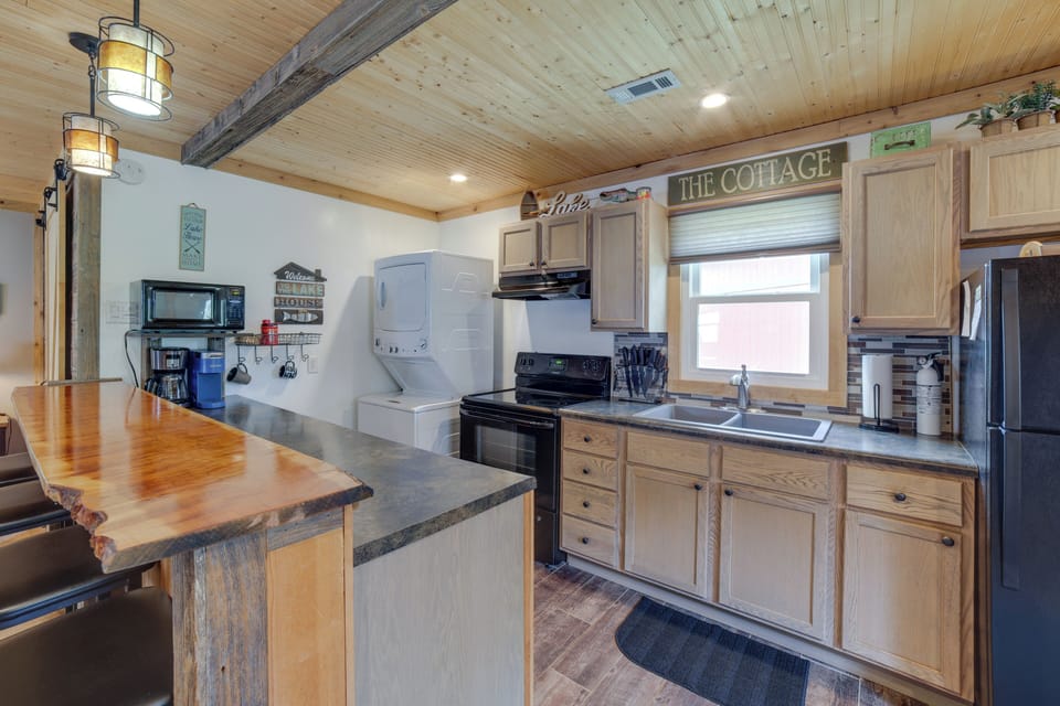 Cottage (2 Bedrooms) | Interior