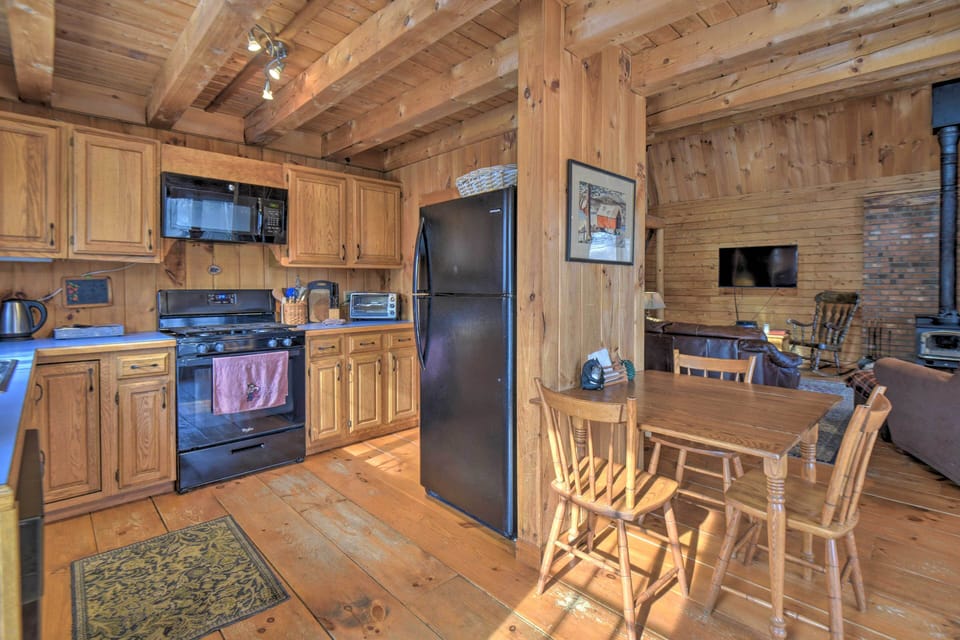 House (4 Bedrooms) | Interior