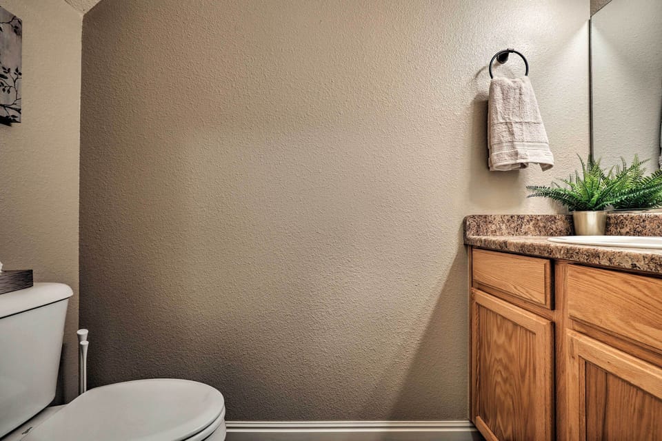 Lovely Kanab Condo in Dwtn, 30 mi to Zion NP! Apartment in Kanab