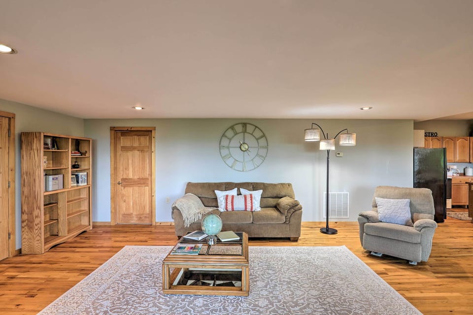 House (2 Bedrooms) | Interior