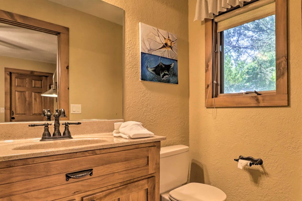 Norfolk Lake Adventure Base! 3 Mi to Water, Deck Cottage in Norfork Lake