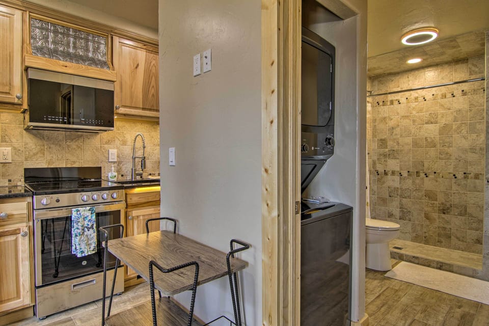 Apartment (1 Bedroom) | Interior