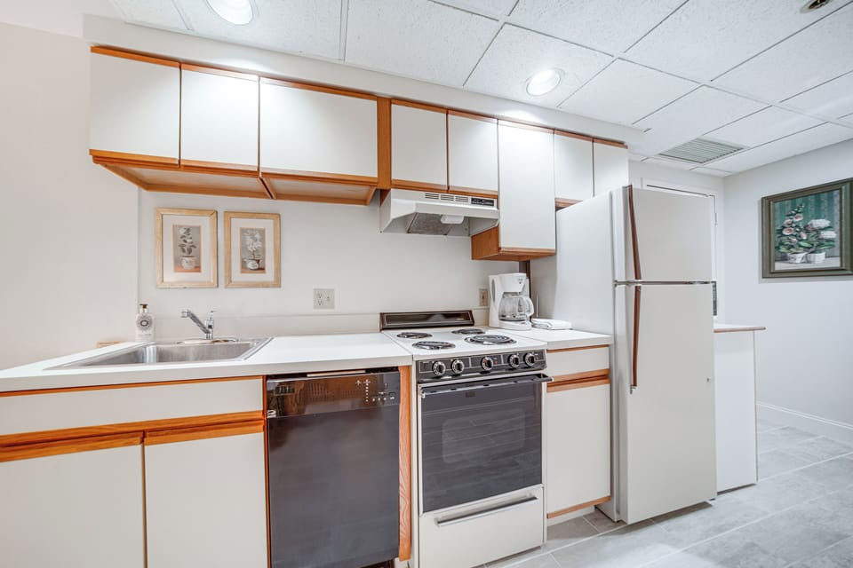 Apartment (0 Bedroom) | Interior