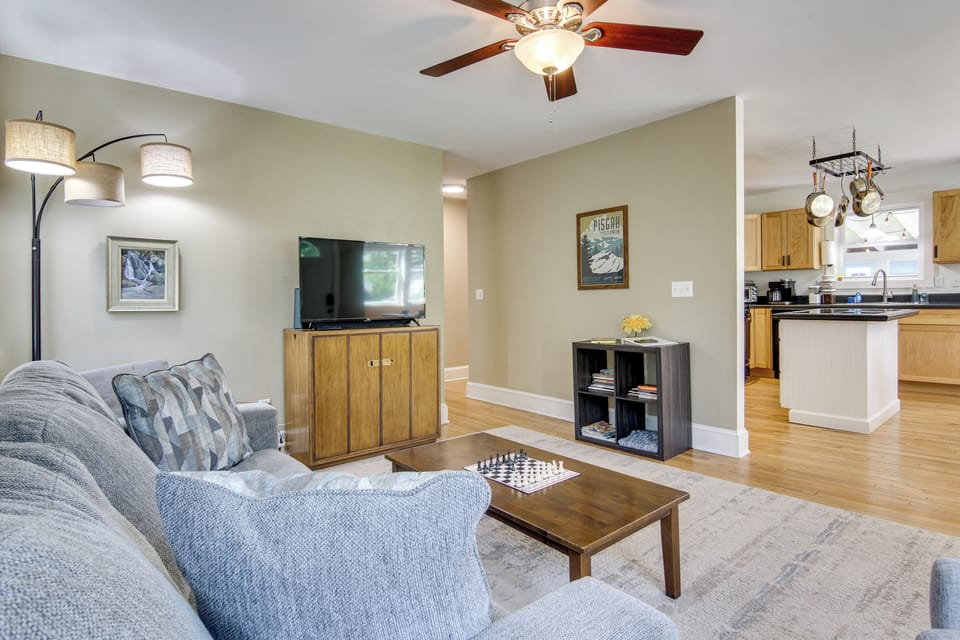 House (3 Bedrooms) | Interior