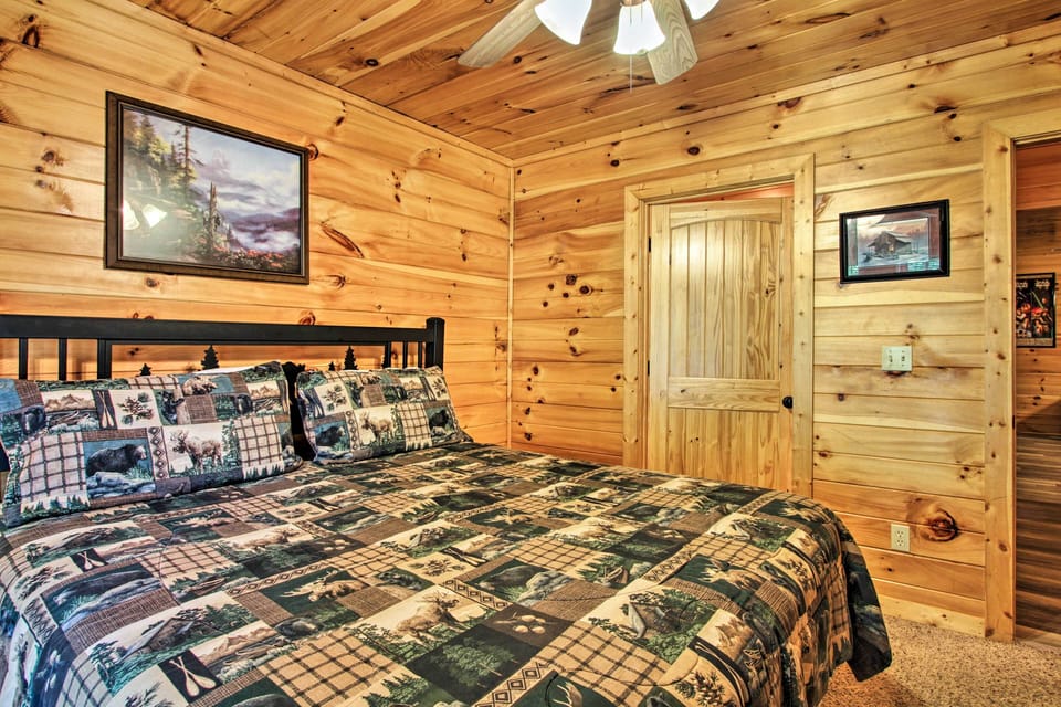 House (4 Bedrooms) | Interior