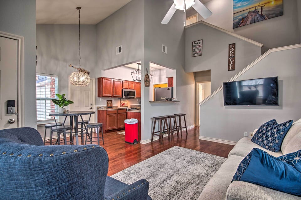Apartment (3 Bedrooms) | Front of property