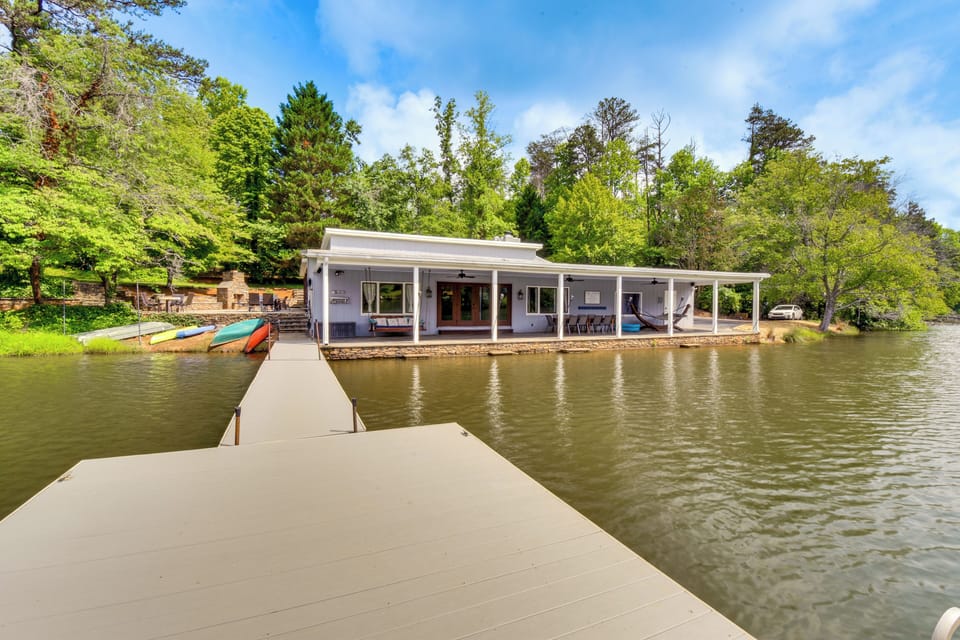 House (4 Bedrooms) | Front of property