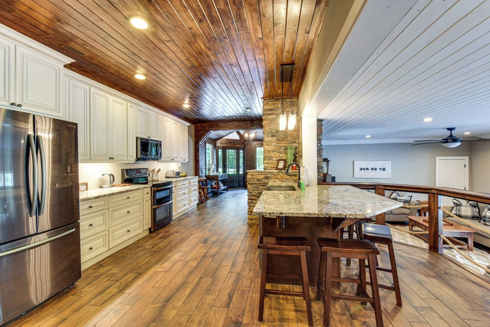 House (4 Bedrooms) | Interior