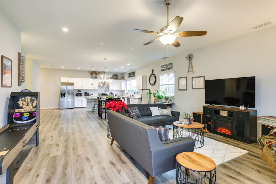 House (3 Bedrooms) | Front of property