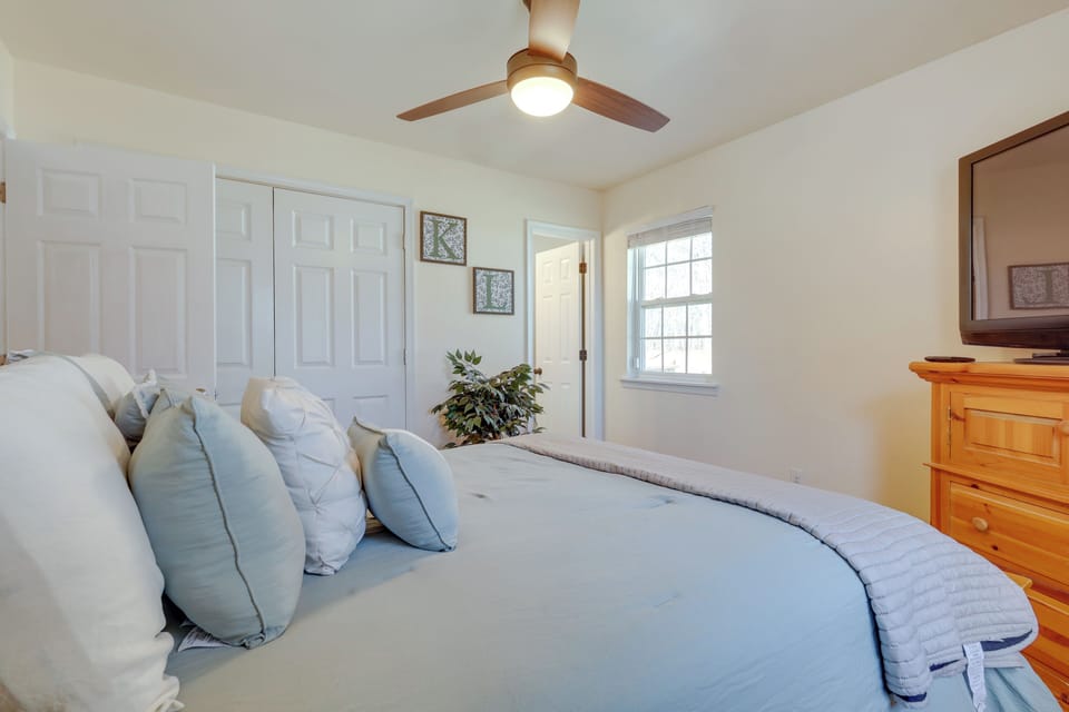 House (2 Bedrooms) | Interior