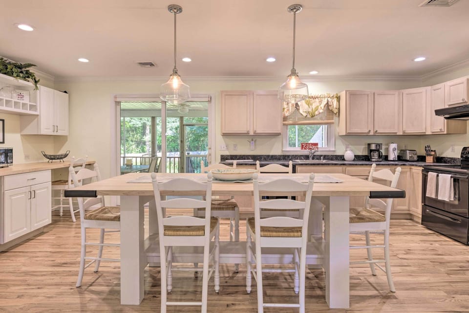 House (4 Bedrooms) | Interior