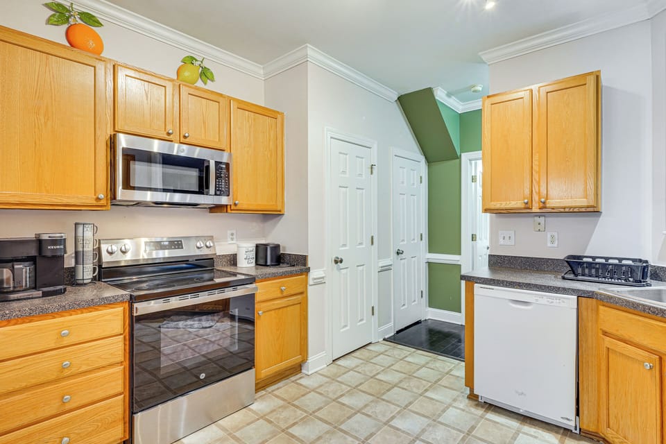 House (3 Bedrooms) | Interior