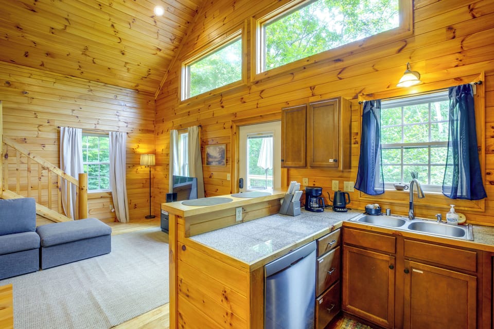 House (2 Bedrooms) | Interior