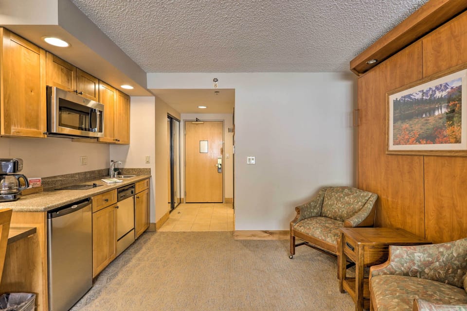 Apartment (0 Bedroom) | Interior