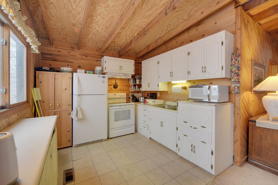 House (4 Bedrooms) | Interior