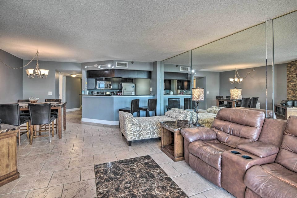 Apartment (2 Bedrooms) | Front of property
