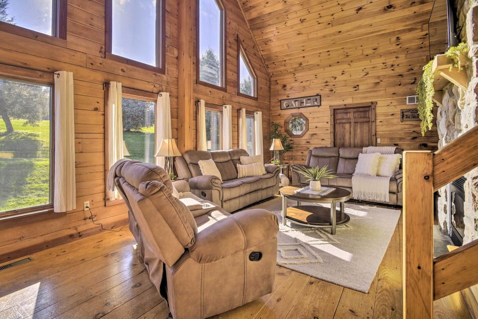 House (4 Bedrooms) | Interior