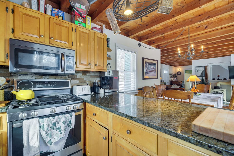 House (4 Bedrooms) | Interior