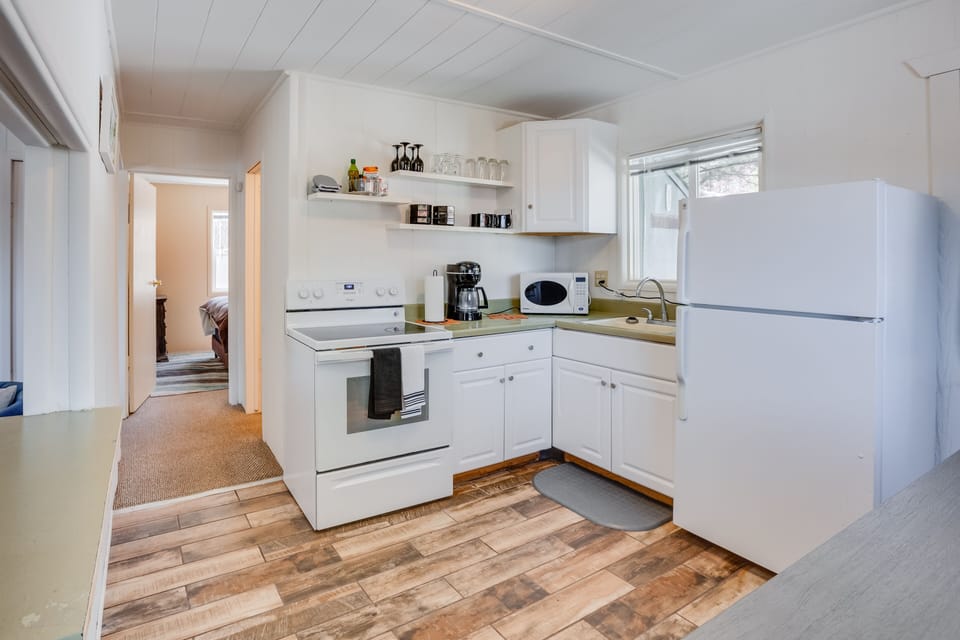 House (2 Bedrooms) | Interior