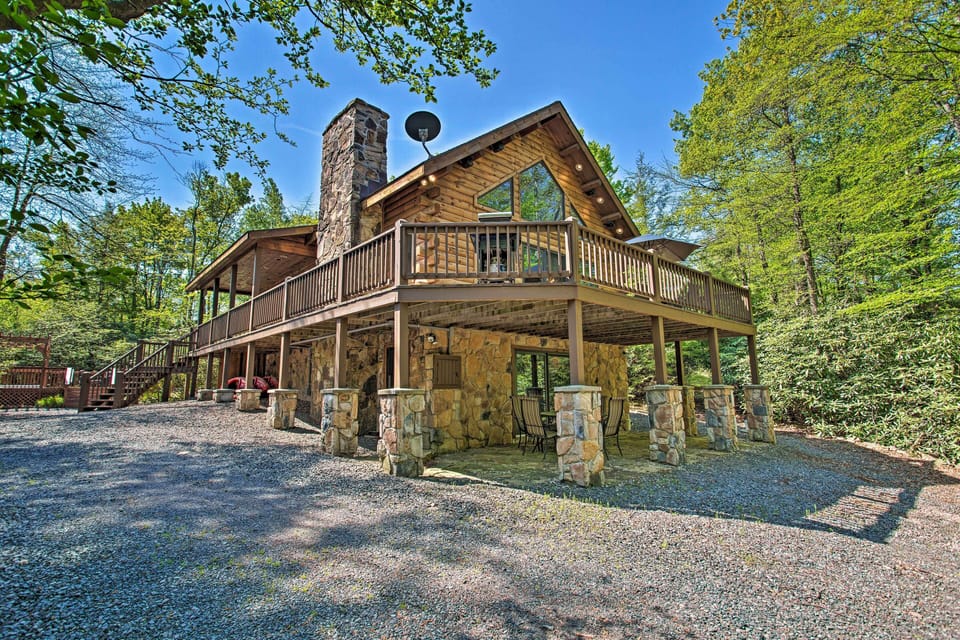 House (5 Bedrooms) | Front of property