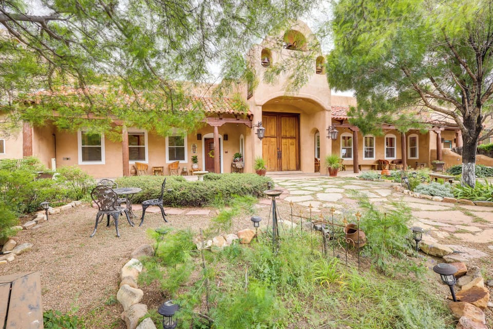Villa (Multiple Bedrooms) | Front of property
