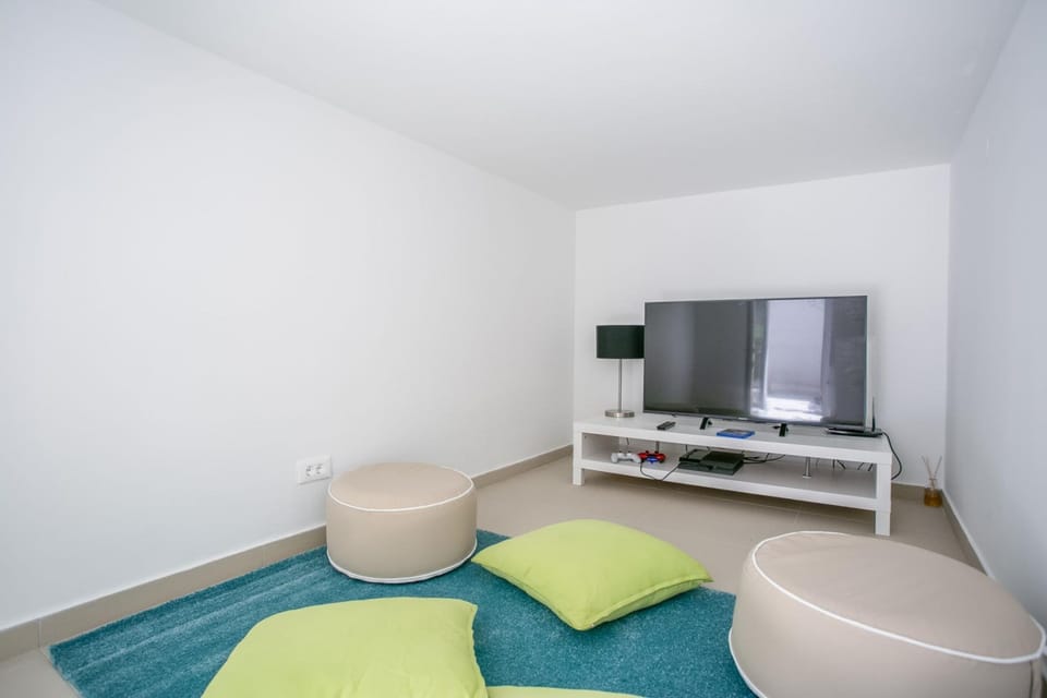 Villa | 4 bedrooms, soundproofing