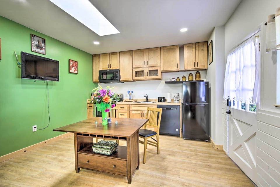 Apartment (0 Bedroom) | Interior