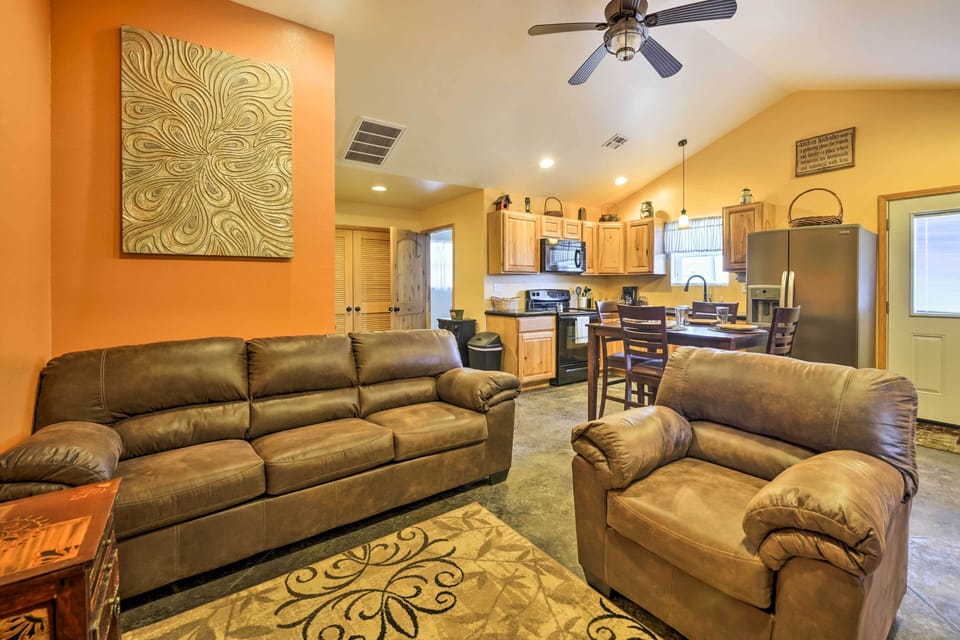 House (2 Bedrooms) | Interior