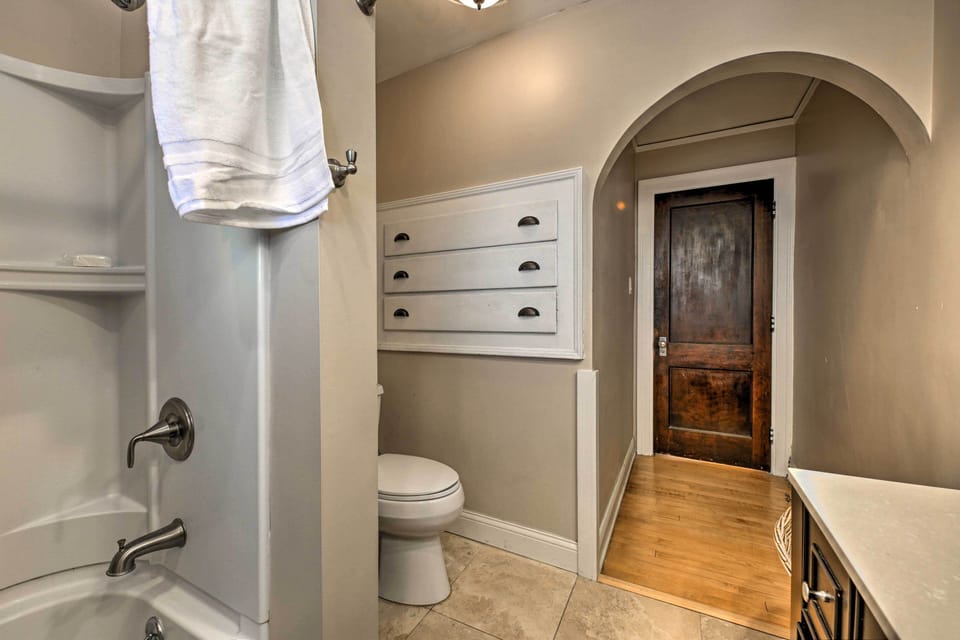 Pet-friendly Sheboygan Home, 1 Mi to Lake Michigan Cottage in Sheboygan