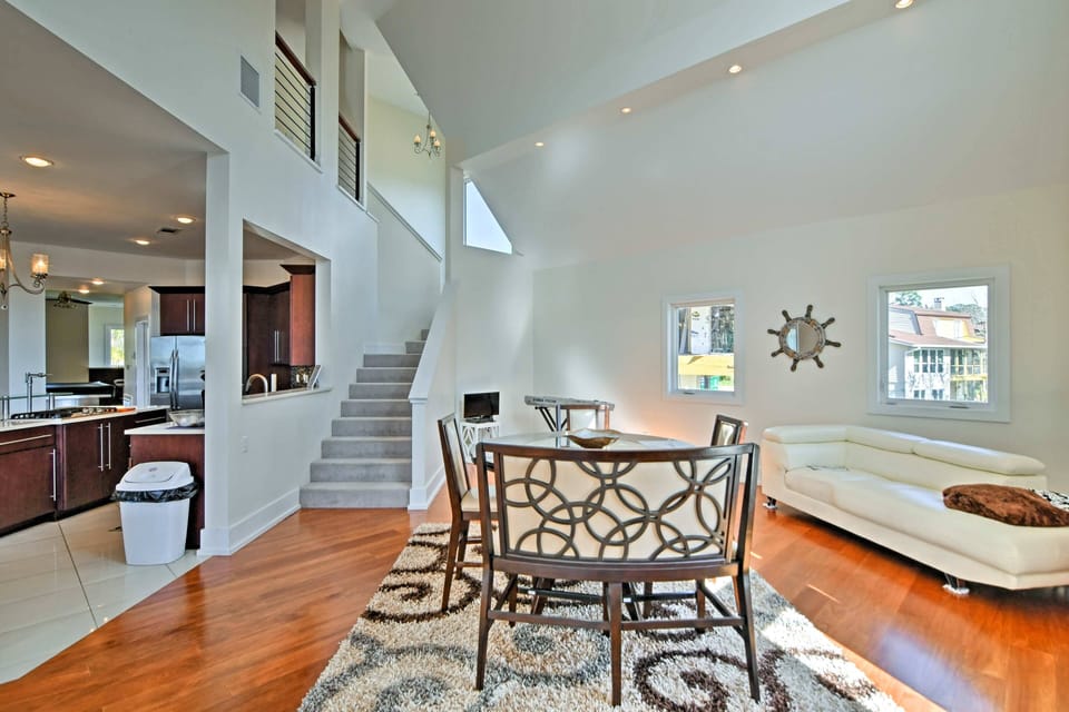 House (5 Bedrooms) | Interior