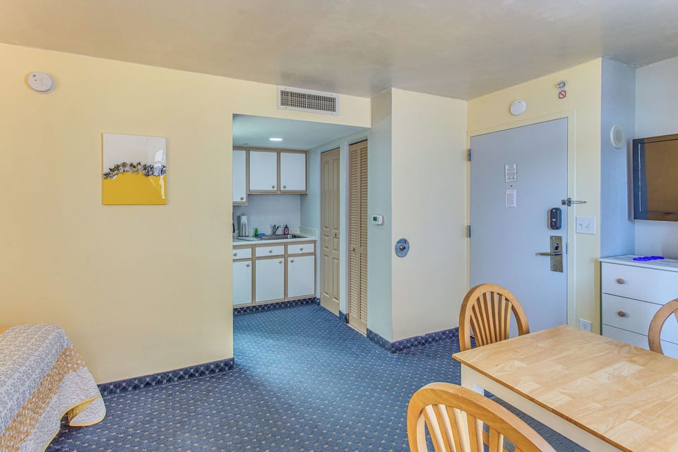 Apartment (0 Bedroom) | Interior