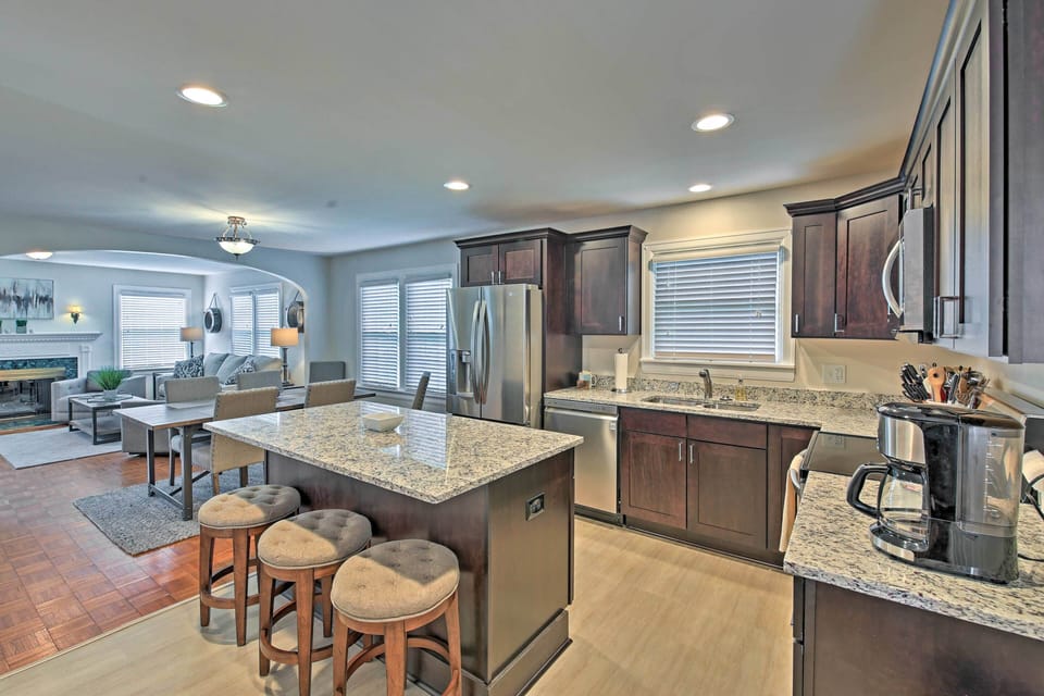 House (4 Bedrooms) | Interior