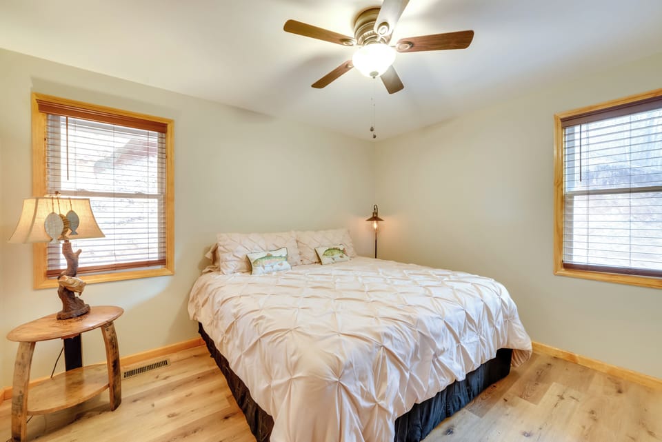 House (2 Bedrooms) | Interior
