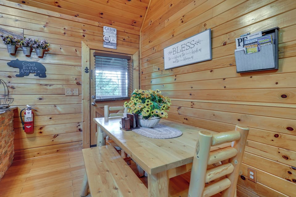 House (2 Bedrooms) | Interior