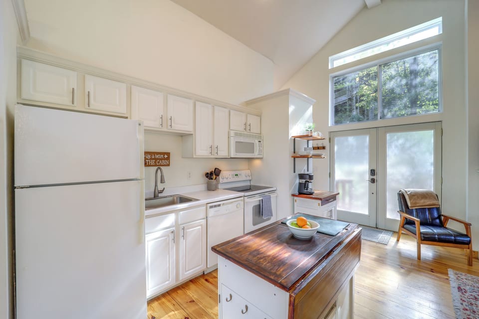 House (2 Bedrooms) | Interior