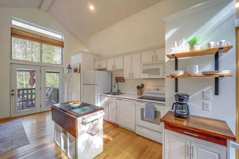 House (2 Bedrooms) | Interior