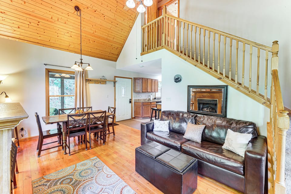 House (2 Bedrooms) | Interior