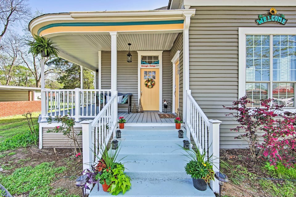 House (2 Bedrooms) | Front of property